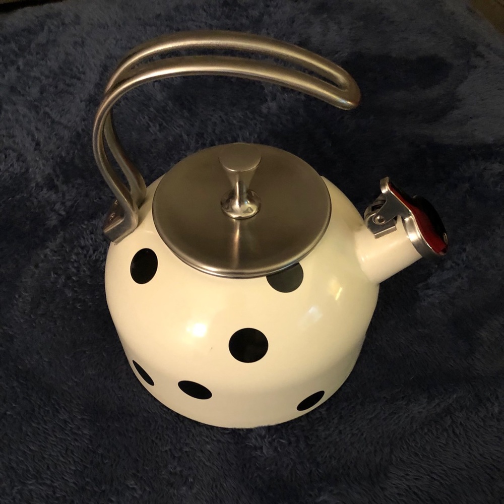 Tea pot